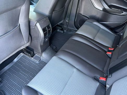 Used 2019 Ford Escape SE image 11