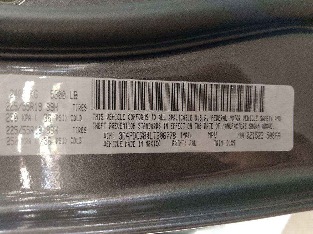 Used 2020 Dodge Journey Crossroad FWD image 33