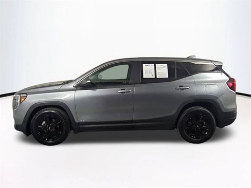 Used 2024 GMC Terrain SLE FWD image 8