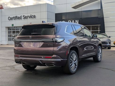 New 2026 Buick Enclave Avenir w/ Super Cruise Package image 4