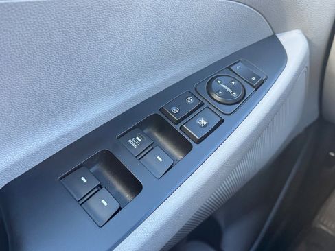 Used 2017 Hyundai Tucson SE image 16