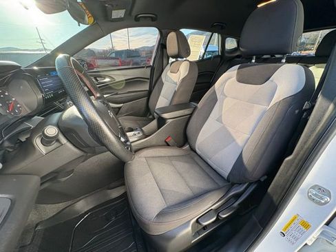 Used 2024 Chevrolet Trax RS w/ Driver Confidence Package image 24