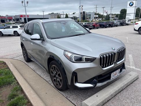 Used 2024 BMW X1 xDrive28i w/ Premium Package AWD/4WD image 3