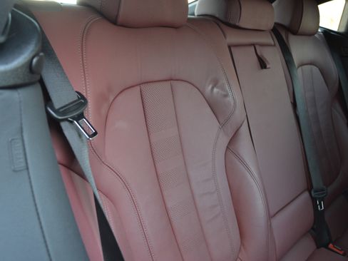 Used 2021 BMW X6 M50i w/ Premium Package image 31