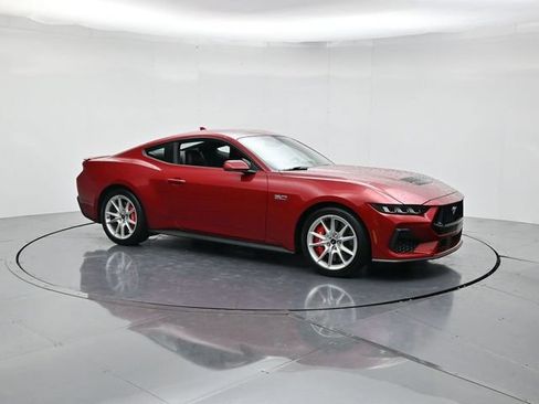 Used 2024 Ford Mustang GT Premium RWD image 3