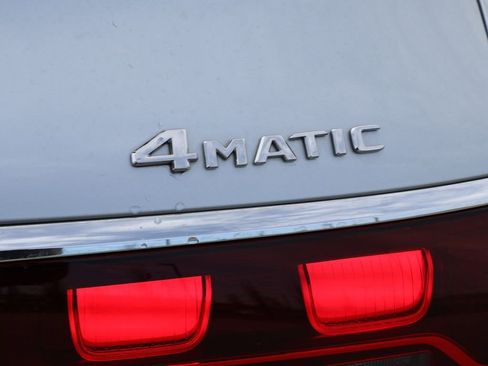 Used 2025 Mercedes-Benz GLS 450 4MATIC image 9