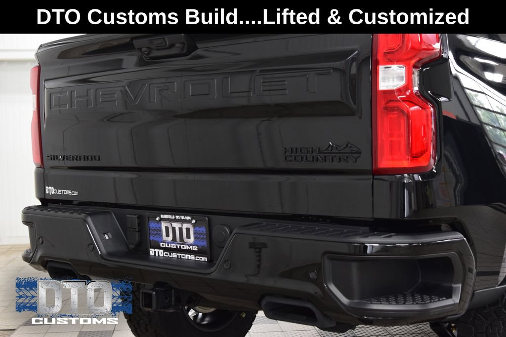 Used 2025 Chevrolet Silverado 1500 High Country w/ Midnight Edition AWD/4WD image 18