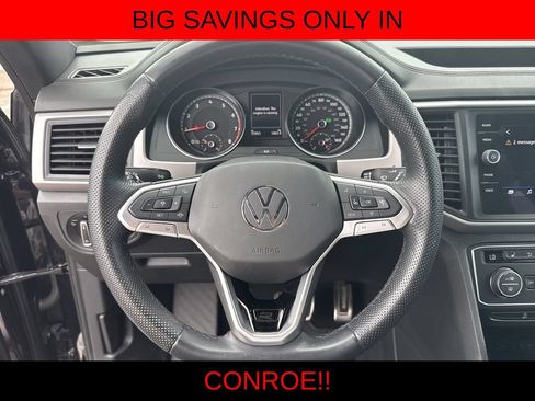 Used 2020 Volkswagen Atlas Cross Sport SE w/ Panoramic Sunroof Package FWD image 20