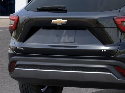 New 2026 Chevrolet Trax LT image 15