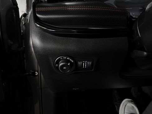 Used 2022 Jeep Compass Trailhawk w/ Trailhawk Convenience Group image 31