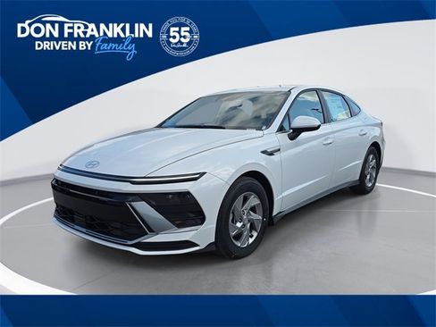 New 2026 Hyundai Sonata SE image 1