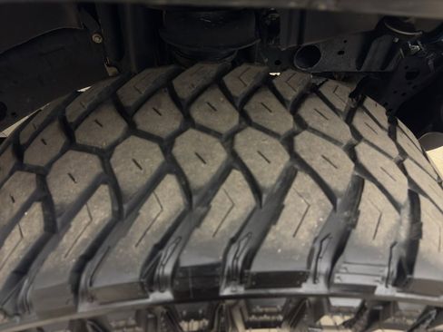 Used 2020 Jeep Wrangler Unlimited Sahara w/ Uconnect 4C Nav & Sound Group image 10