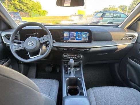 Used 2026 Nissan Kicks SV w/ Cold Weather Package FWD image 27