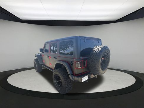 Used 2024 Jeep Wrangler Willys image 7