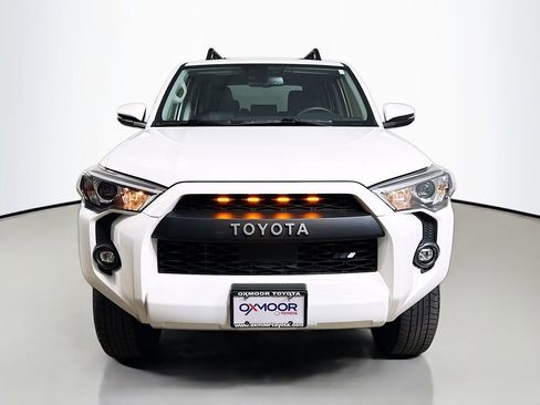 Used 2023 Toyota 4Runner SR5 Premium AWD/4WD image 2
