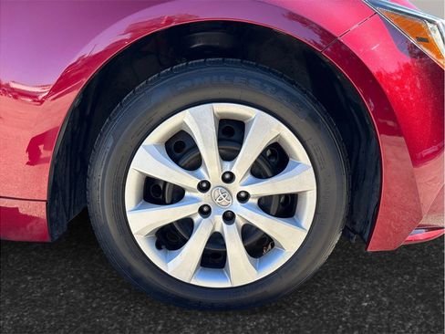 Used 2022 Toyota Corolla LE image 13