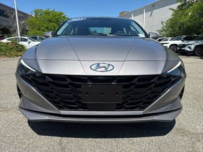 Used 2023 Hyundai Elantra SEL w/ Convenience Package