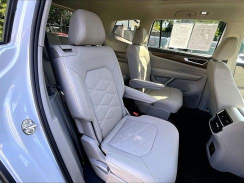 Certified 2026 Volkswagen Atlas SE w/ Panoramic Sunroof Package FWD image 20
