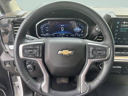 Used 2025 Chevrolet Silverado 1500 LT w/ Work Truck Package AWD/4WD image 12