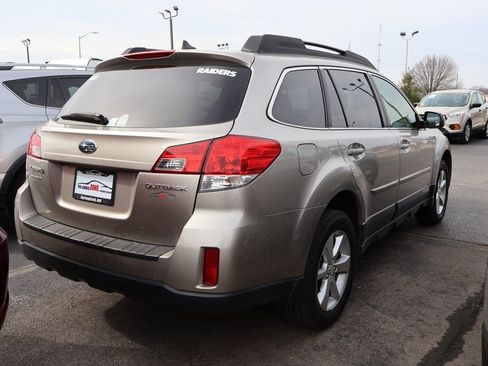 Used 2014 Subaru Outback 2.5i Limited w/ Moonroof Package image 20