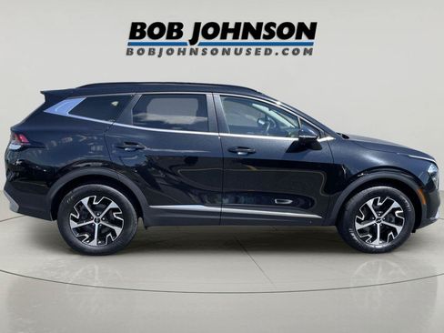 Used 2023 Kia Sportage EX w/ EX Premium Package AWD/4WD image 2