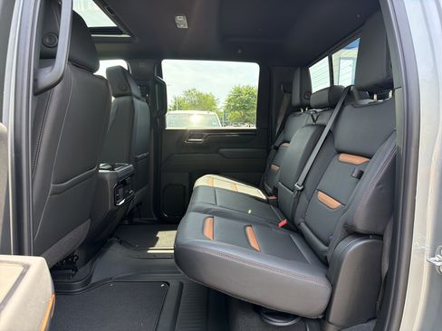 Used 2026 GMC Sierra 2500 AT4 w/ AT4 Premium Plus Package AWD/4WD image 32