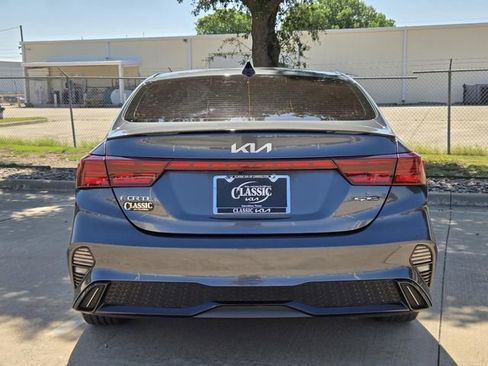 Certified 2022 Kia Forte GT-Line w/ GT-Line Technology Package FWD image 5