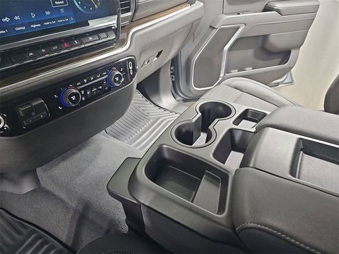 Certified 2025 Chevrolet Silverado 1500 LT image 29