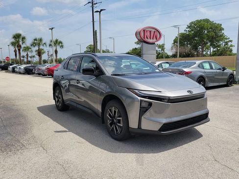 New 2026 Toyota bZ FWD image 3