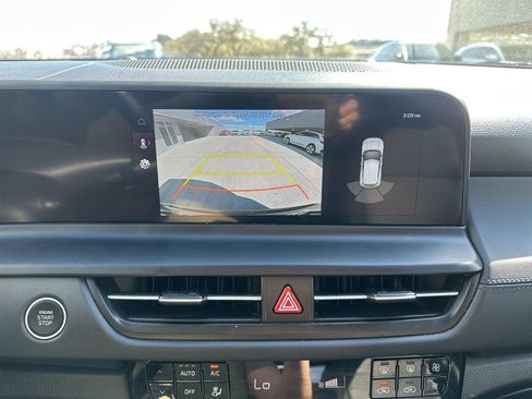 Used 2025 Kia Seltos EX w/ EX Sunroof Package image 21