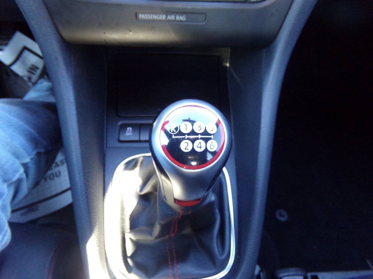 Used 2013 Volkswagen GTI 4-Door FWD image 32