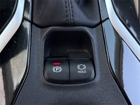 Used 2022 Toyota Corolla LE image 19