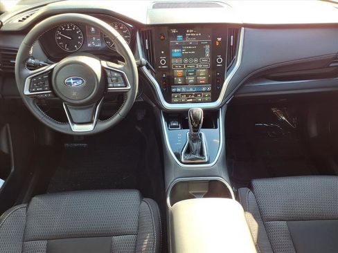 Certified 2025 Subaru Outback Premium image 4