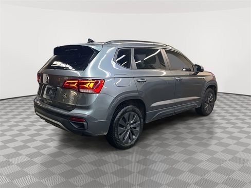 Used 2022 Volkswagen Taos S image 3