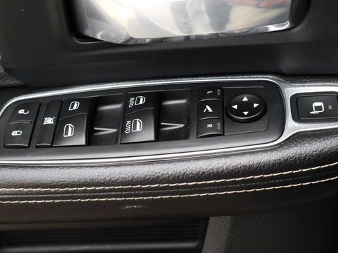Used 2020 RAM 2500 Laramie w/ Night Edition AWD/4WD image 19
