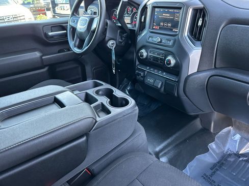 Used 2022 GMC Sierra 3500 Pro w/ Convenience Package image 16