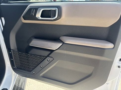 Used 2023 Ford Bronco Wildtrak image 25
