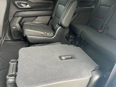 Used 2021 Chevrolet Tahoe Z71 AWD/4WD image 16