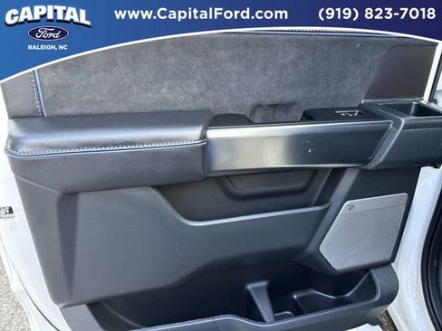 Certified 2025 Ford F150 Platinum w/ FX4 Off-Road Package AWD/4WD image 17