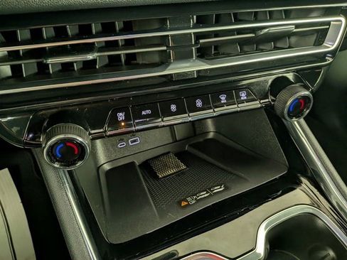 Certified 2025 Chevrolet Traverse LT image 29