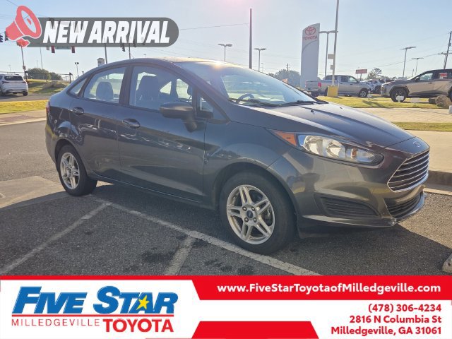 Used 2017 Ford Fiesta SE FWD image 1