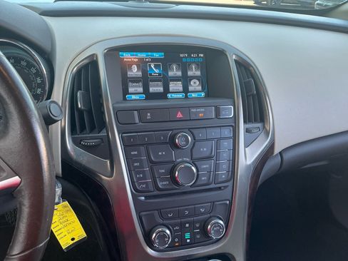 Used 2015 Buick Verano FWD image 27