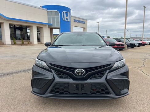 Used 2024 Toyota Camry SE FWD image 8