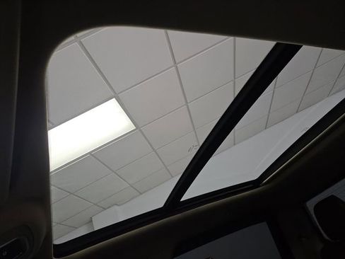 Used 2021 RAM 1500 Limited image 7