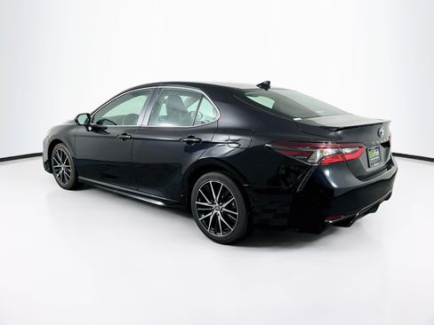 Used 2023 Toyota Camry SE FWD image 5