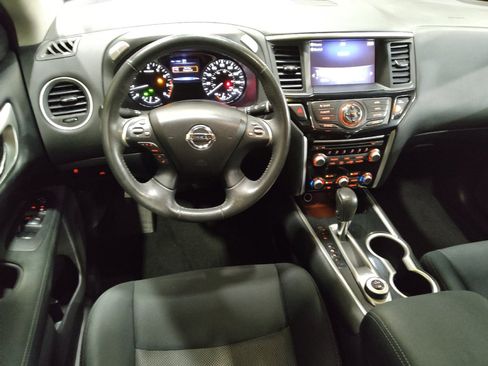 Used 2017 Nissan Pathfinder SV AWD/4WD image 22