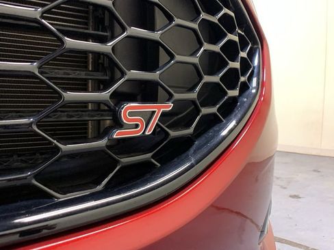Certified 2019 Ford Edge ST w/ Convenience Package AWD/4WD image 51