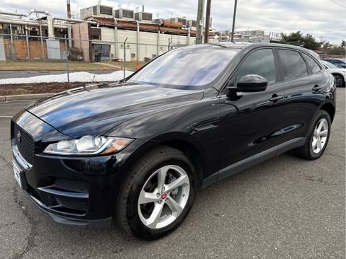 Used 2020 Jaguar F-PACE Premium image 3