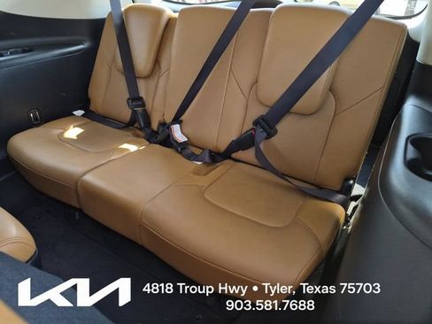 Used 2017 INFINITI QX80 Signature Edition RWD image 26