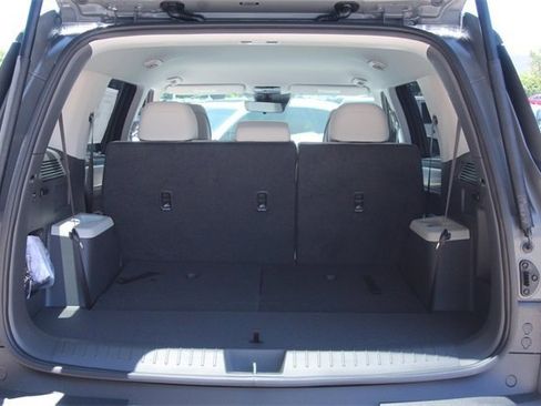 New 2026 Hyundai Santa Fe SE image 17